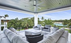 Onshore102LighthouseHR-035